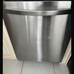 Dishwasher LG Like New . Never Used, Was $640