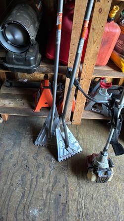 Shingle remover / nail pullers