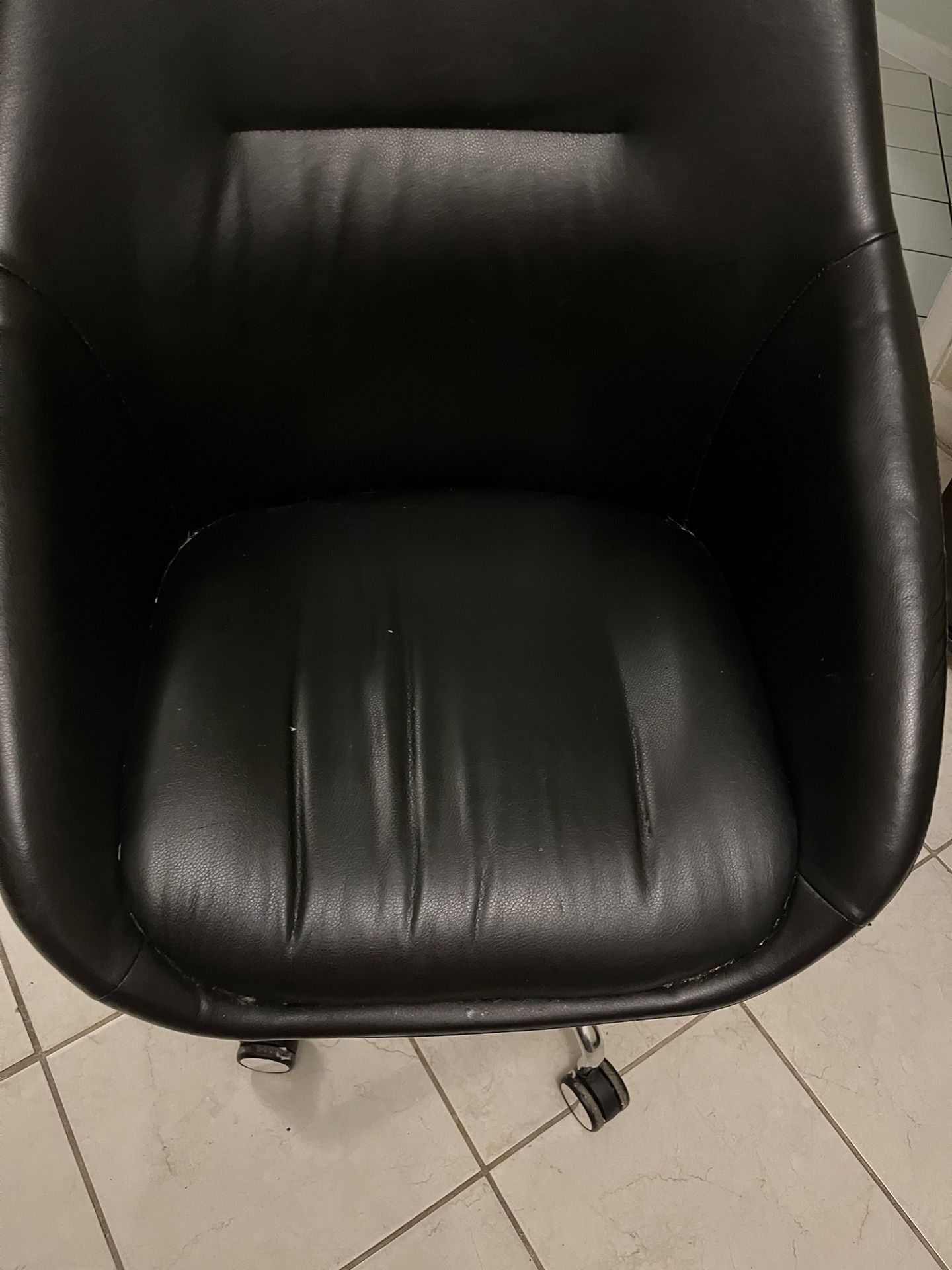 Elle Decor Leather Chair