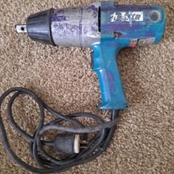 Makita 6906  3/4" impact wrench