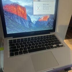 2008 MacBook With Music Library