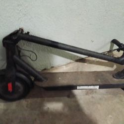 (Free) Electric Scooter With Charger Needs Replacement Battery