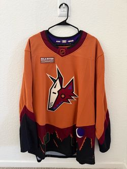 Phoenix coyotes jersey size men’s 52