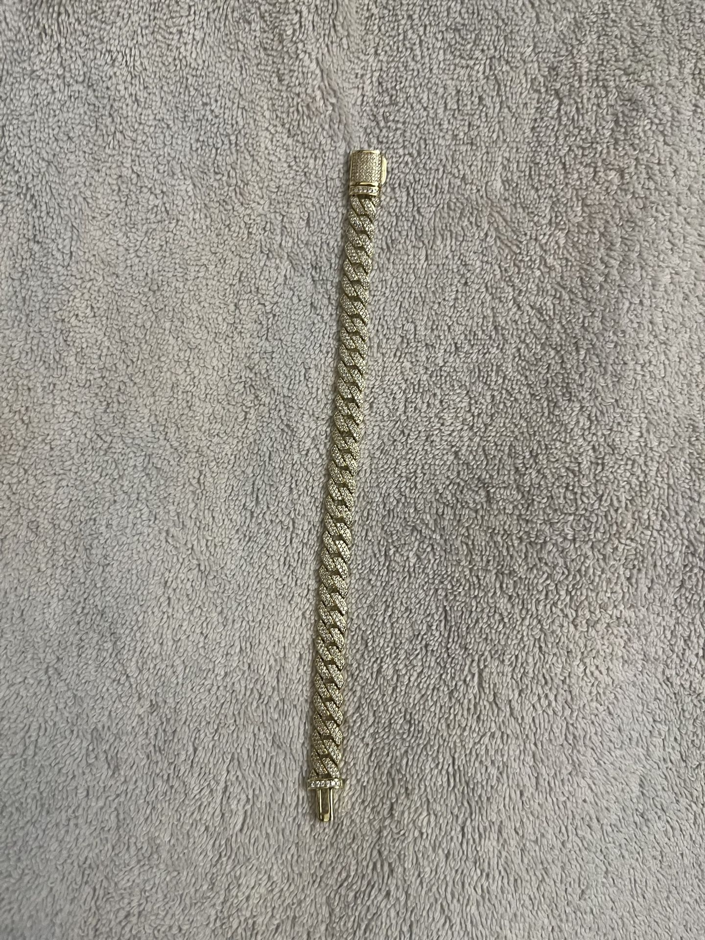 Gold moissanite bracelet