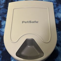 NEW PetSafe Automatic Feeder