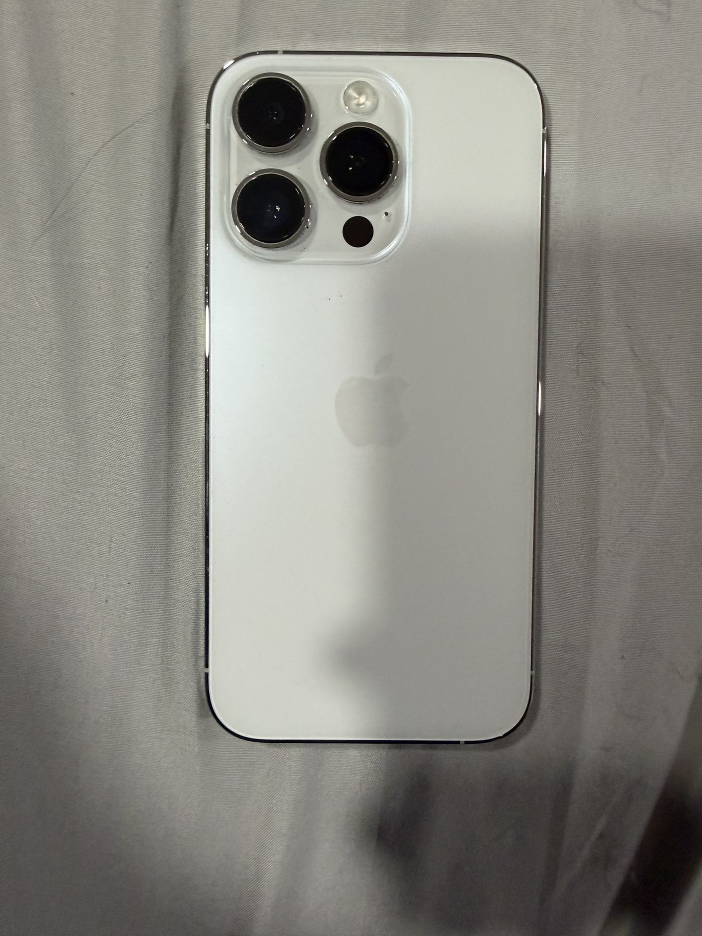 Unlocked iPhone 14 Pro 256GB white