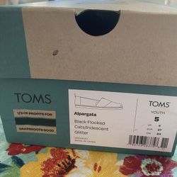Toms Youth Girls 5