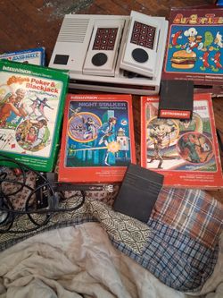 Intellevision II Conae With 7 Games 