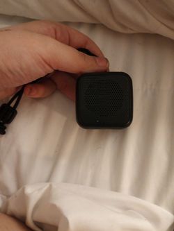 Mini speaker cash and pick-up only