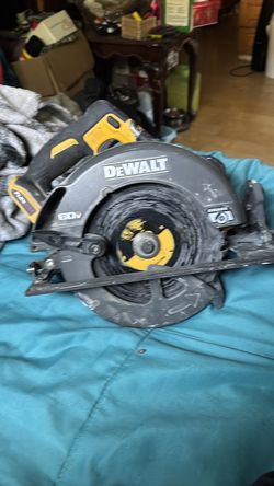 DewALT FLEXVOLT