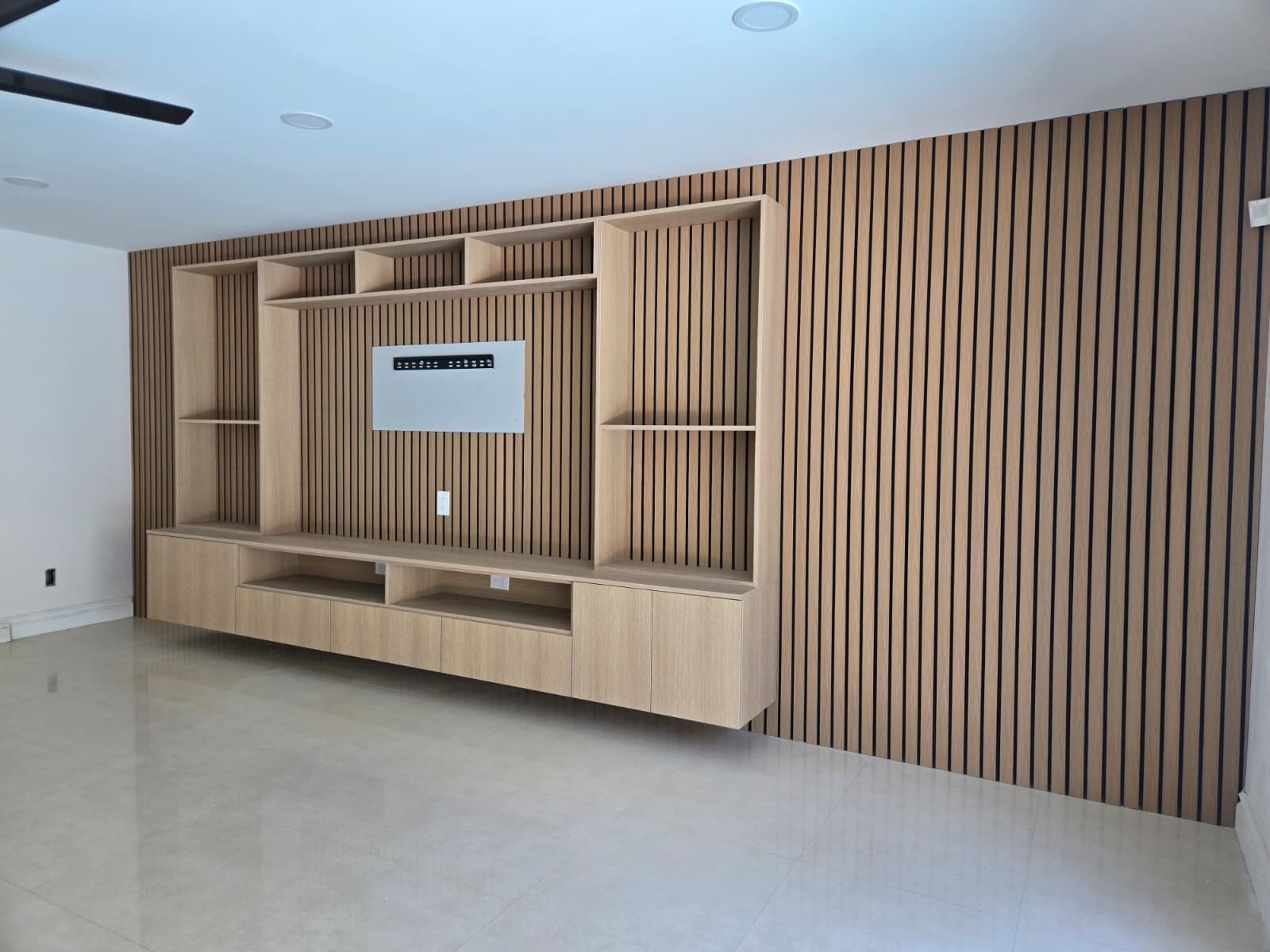 Wall Unit