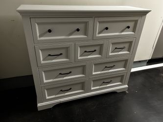 Dresser - 9 Drawer