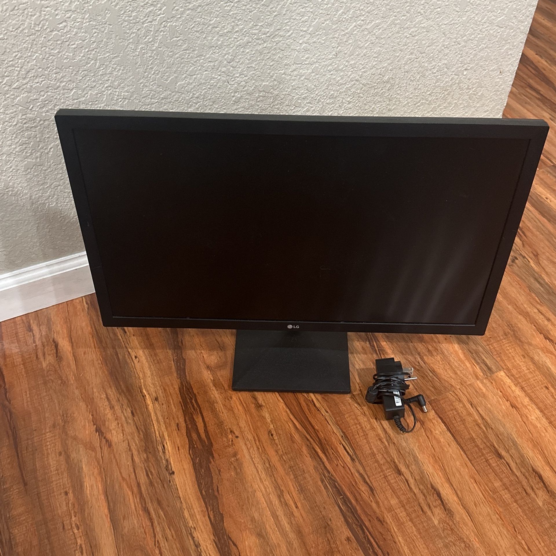 24” LG Monitor