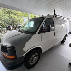 2500 Chevy Express Cargo Van