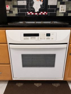 Kitchen Aid - convection electric oven