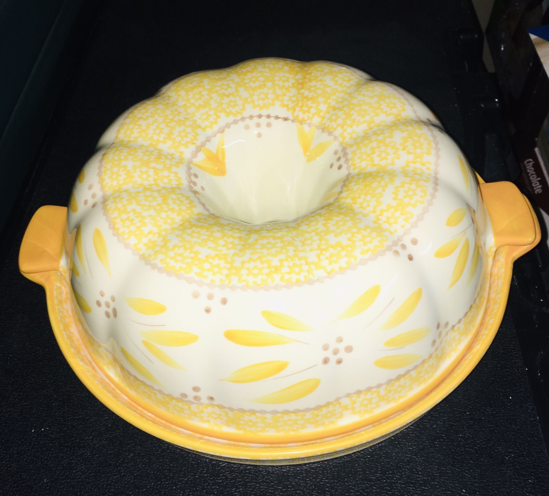 Temptations Stoneware *Old World Yellow* Bundt Pan/Serving Plate