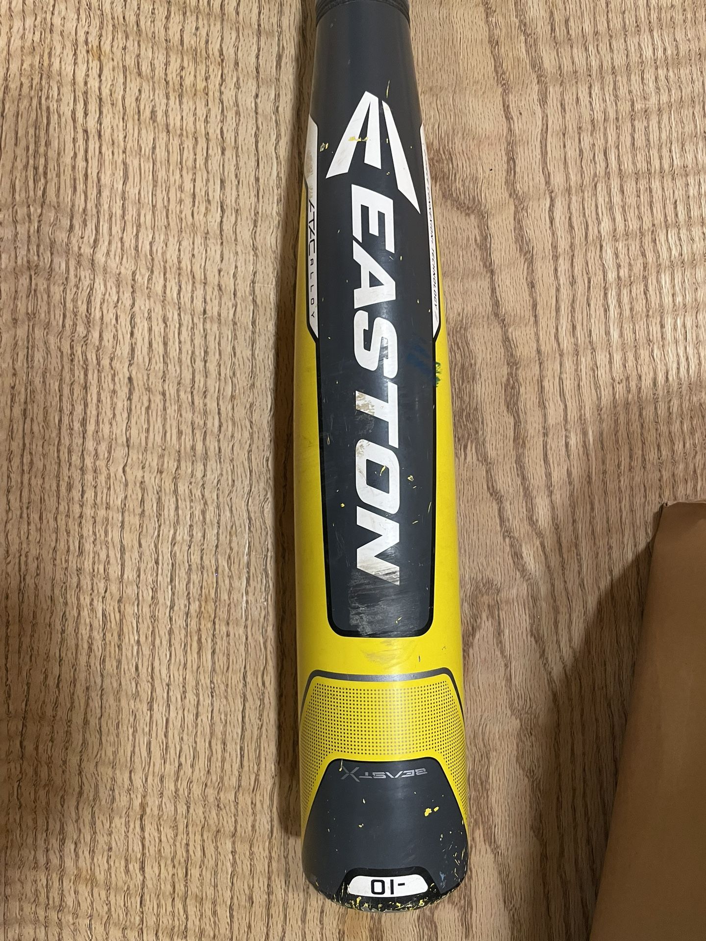 Easton Beast Hybrid Bat