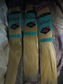 22 Inch Premium Blend Hair