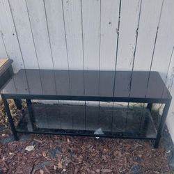 glass table 