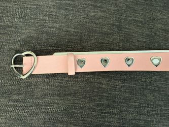 Medium Pink Heart Belt Hot Topic