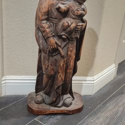 Statue  / Figure / Wood Carving  / Art