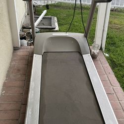 Treadmill 