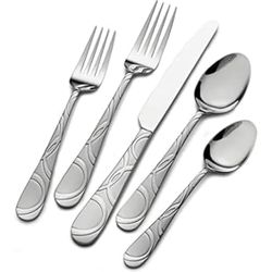 Pfaltgraff Silverware Service For 8