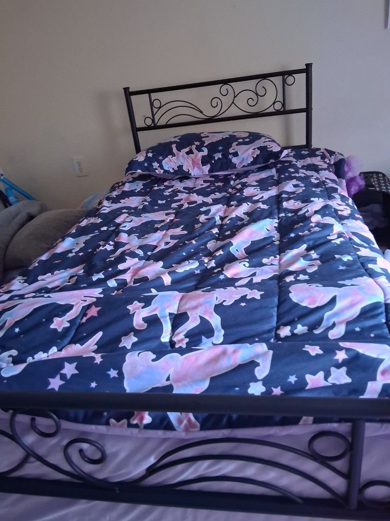 Kids Twin Sized Bed W/ Mattress