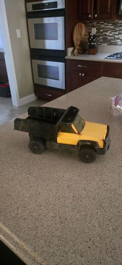 Vintage tonka dump truck