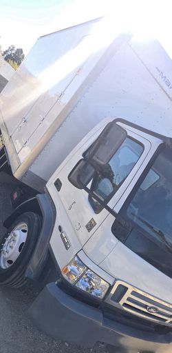 2007 ford box truck