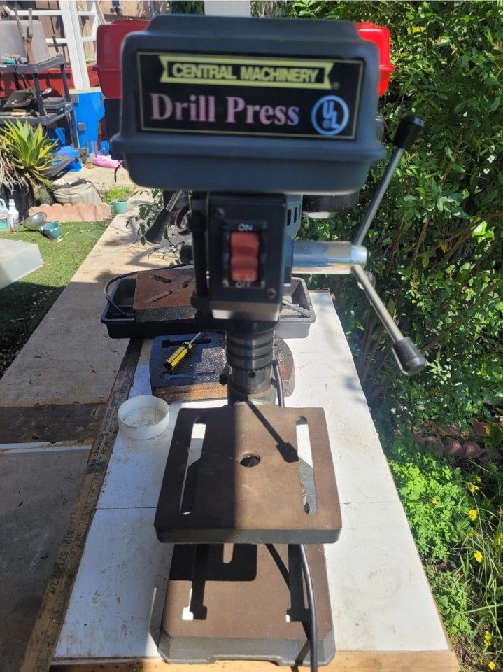 Central Machinery Drill Press 5 Speed 1/2" Chuck