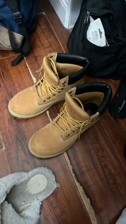 timberlands size 7 - great condition , read description