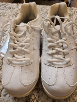 Dr. Scholls  Tennis Shoes