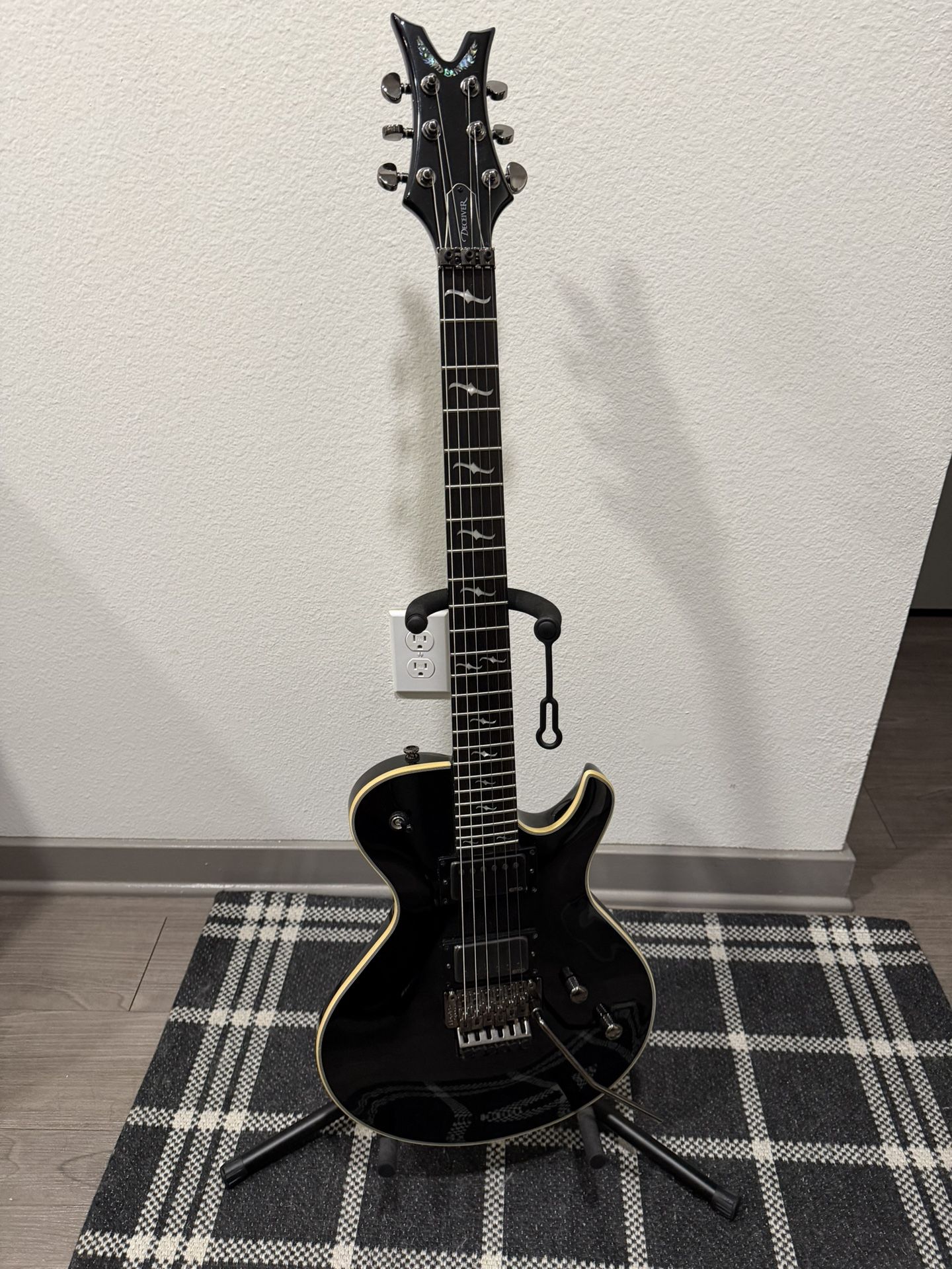 Dean Deceiver Custom-Style Electric Guitar with Floyd Rose Tremolo and EMG Pickups