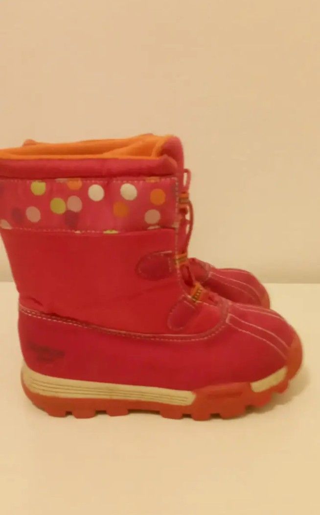 OSHKOSH BOOTS...... CHECK OUT MY PAGE FOR MORE ITEMS