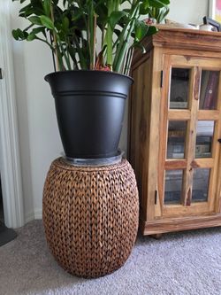 Various wood cabinet/tables, wicker tables
