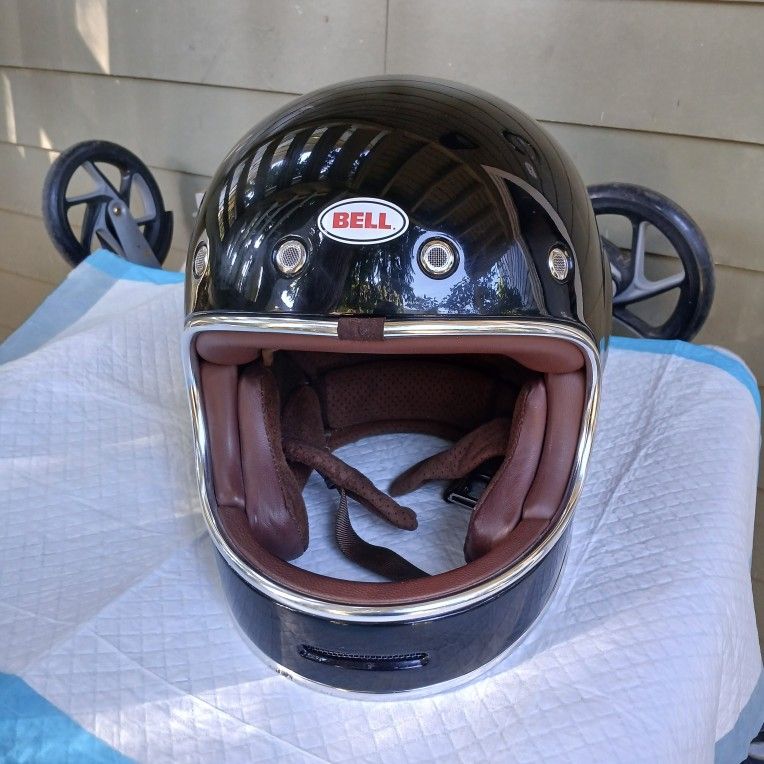 Bell Bullitt Helmet Size M Without Viser
