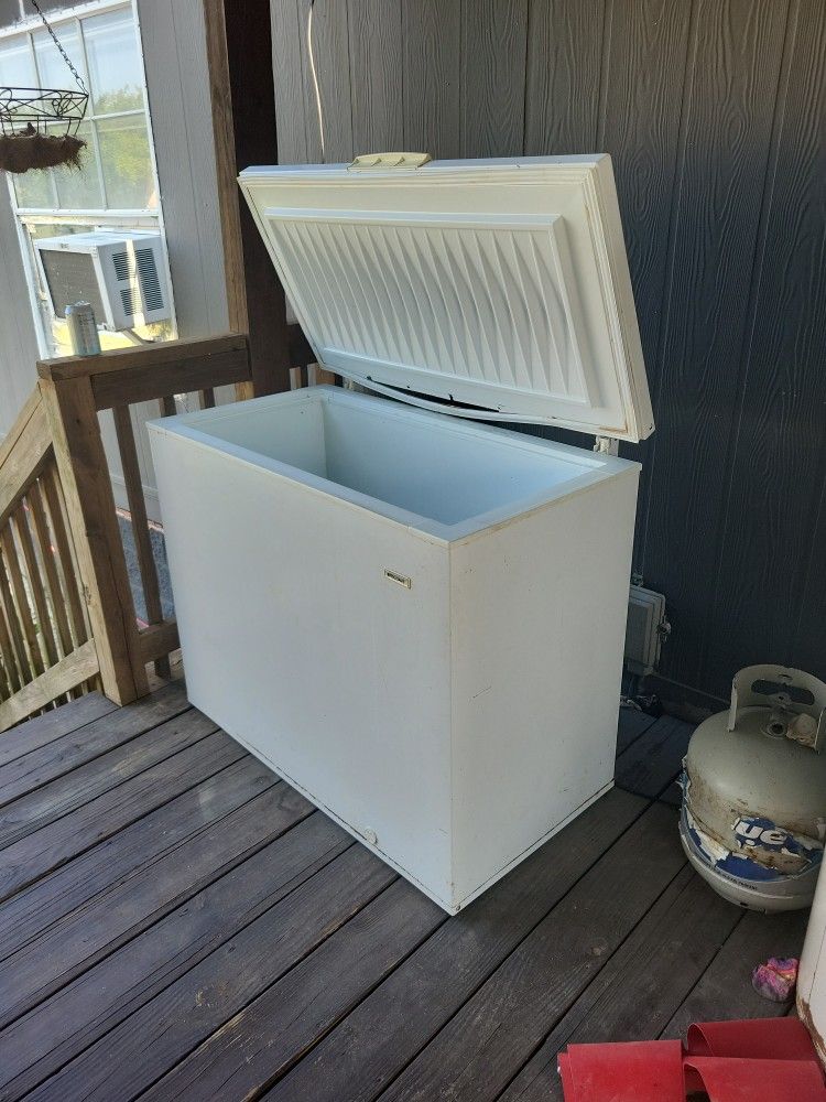 Frigidaire Freezer Box