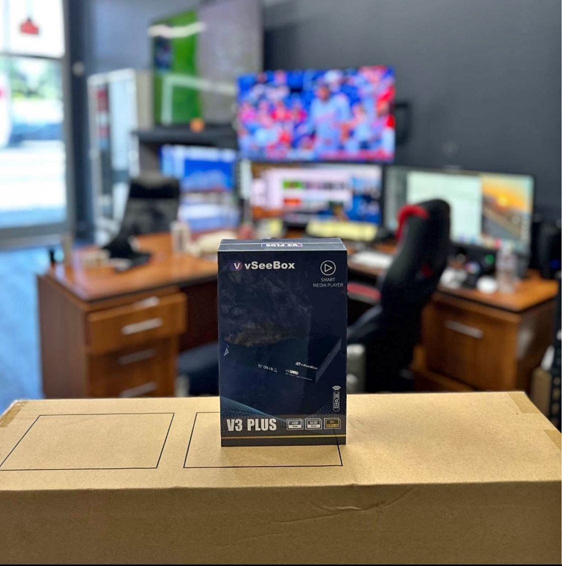 VSEEBOX V3 PLUS - FULLY LOADED WITH SPORTS LIVE TV PPVS MOVIES SERIES AND  MORE