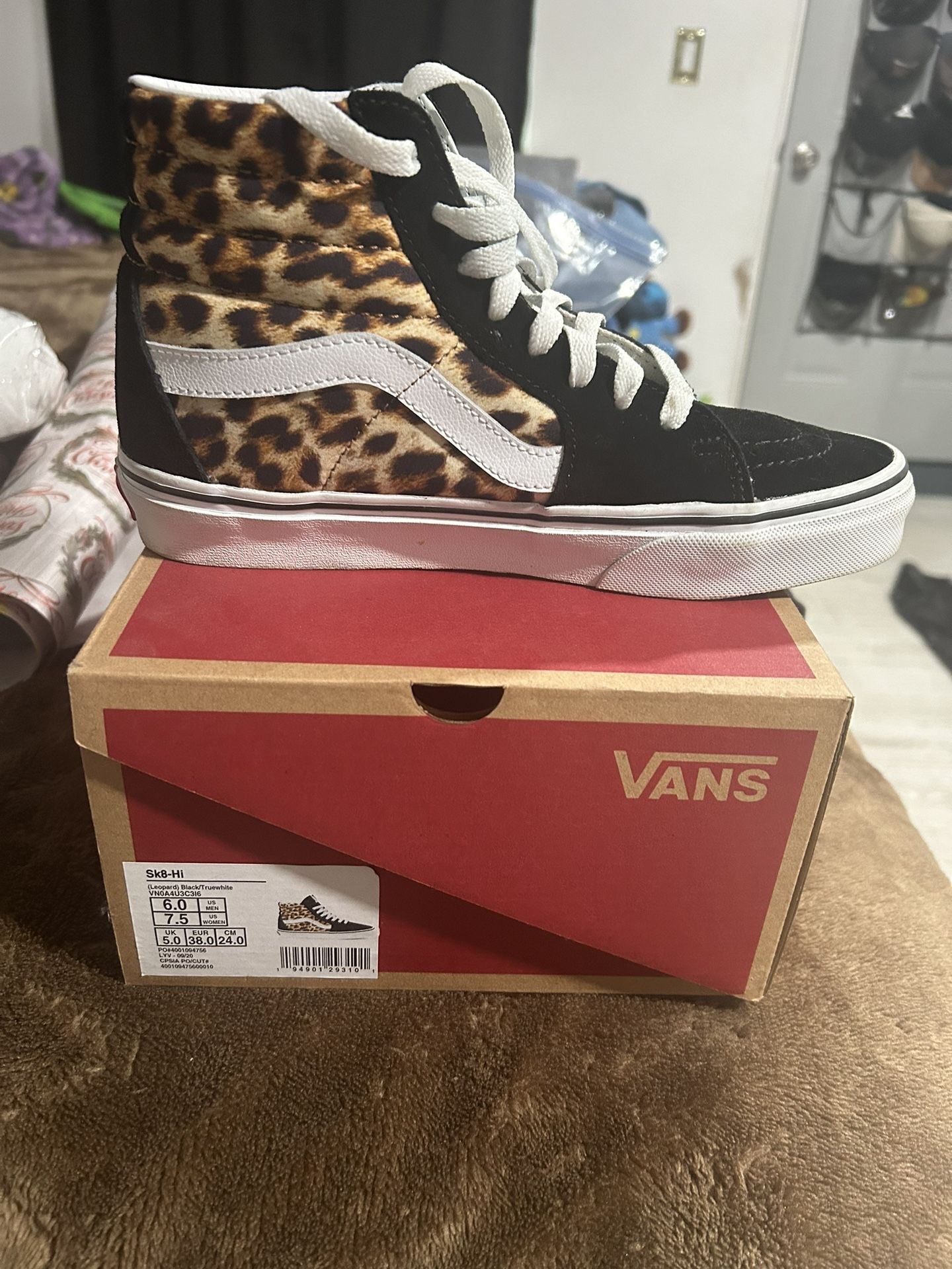 Leopard Vans