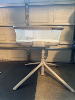 Halo Swivel Sleeper Bassinest