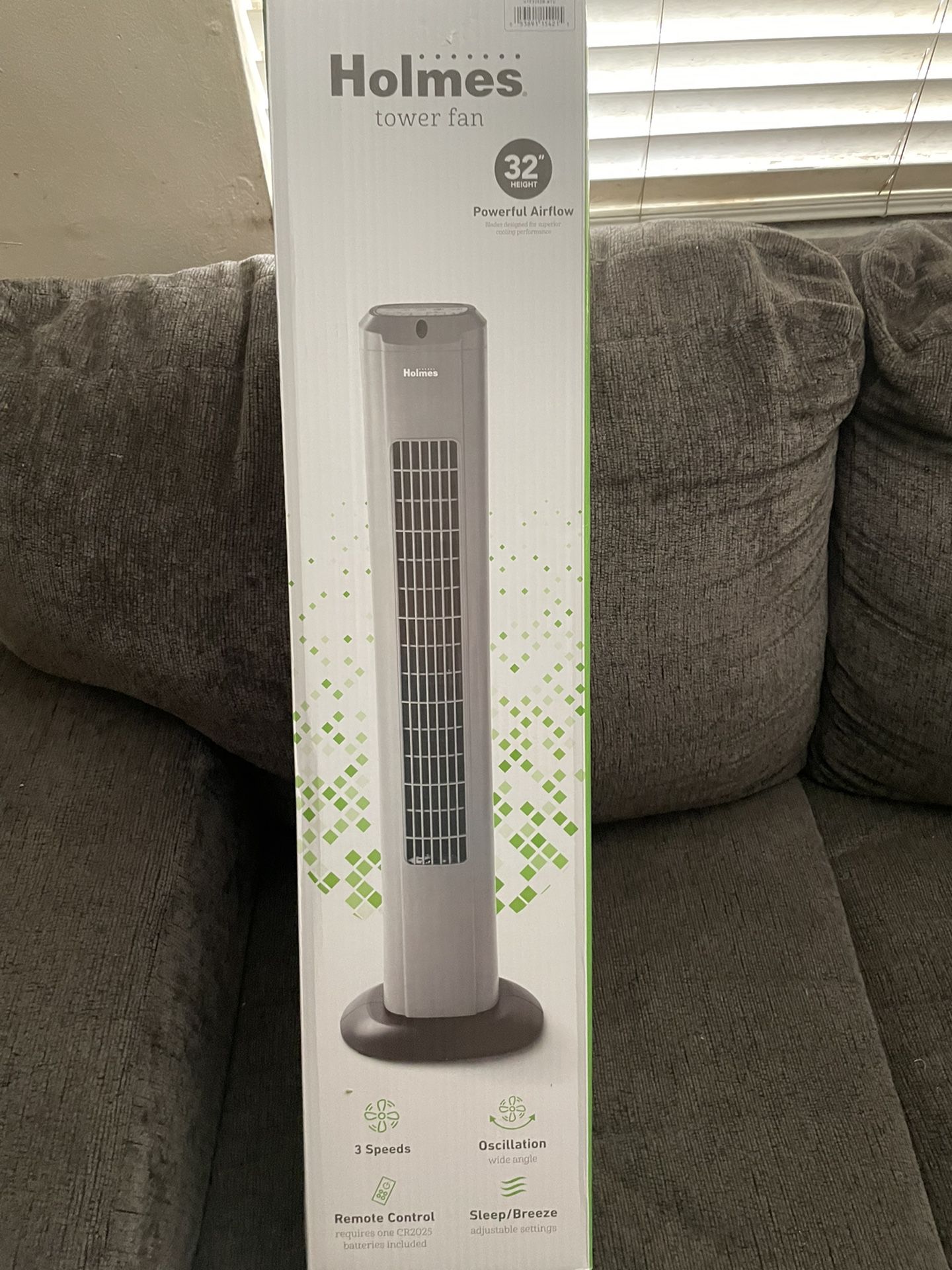 Brand New Holmes  32” Roating Fan With Remote 
