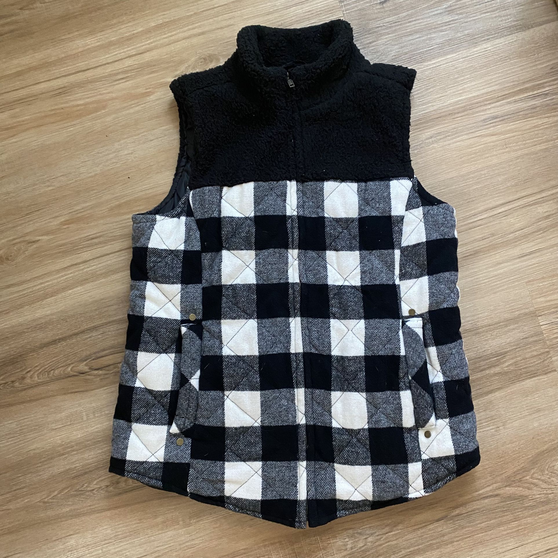 Maurices Black and White Checkered Sherpa Vest 