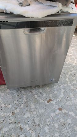 Whirlpool dishwasher works
