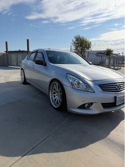 2011 infiniti g37 sedan