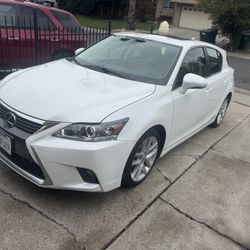 2014 Lexus CT 200h