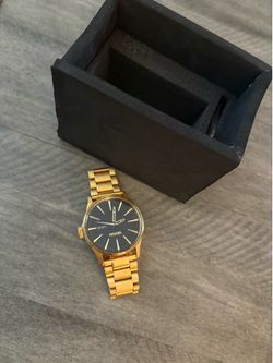 Gold stainless steel Noxin watch