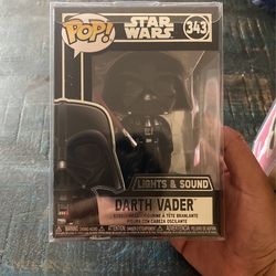 Funko Pop Darth Vader Light & Sound Number 343