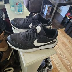 Nike Gymshoes Great Condition Size 8