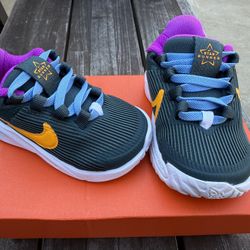 Nike Star Runner 4C